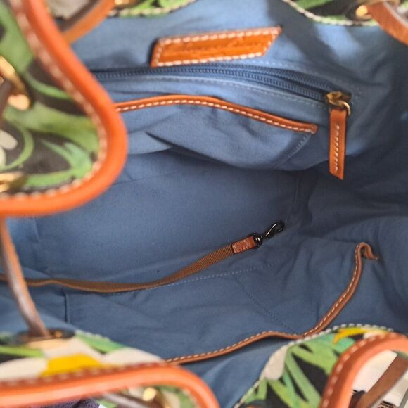 Dooney & Bourke Daffodil Tassel Drawstring Bucket Bag Purse Floral Leather Trim - Picture 11 of 13